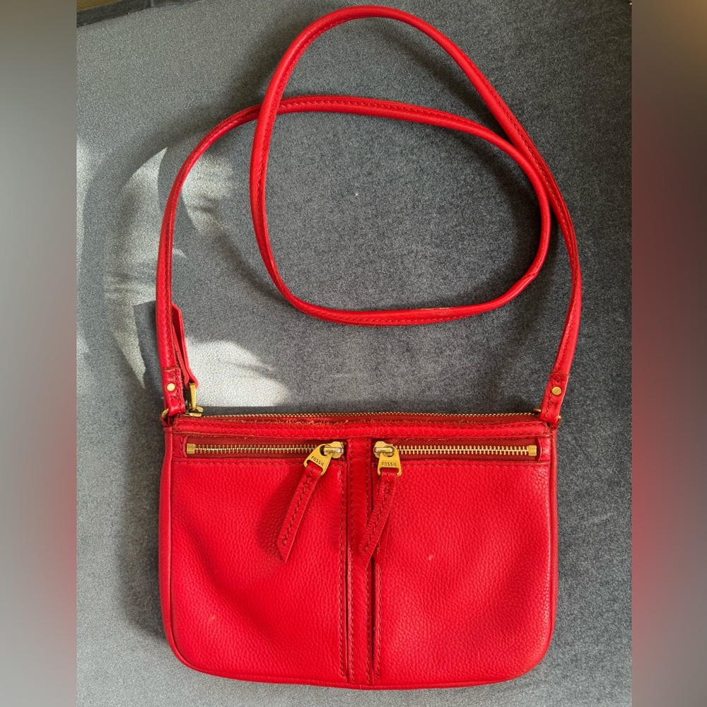 Gorgeous genuine leather red crossbody Fossil purse